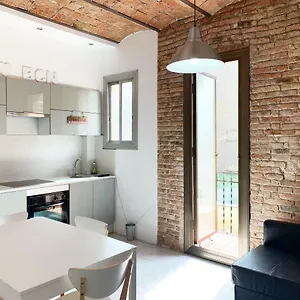 Charm Miró Apartamento